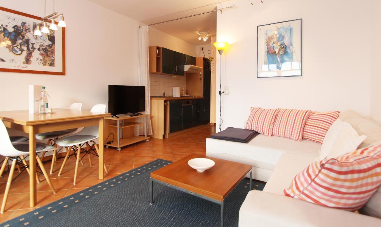 Ferienwohnung Sonnenschein - Direkte Meerlage Kuehlungsborn Exterior photo