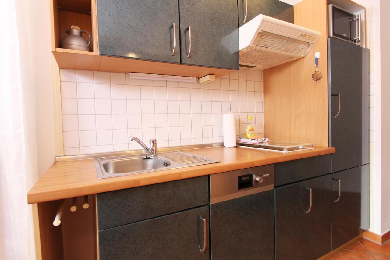 Ferienwohnung Sonnenschein - Direkte Meerlage Kuehlungsborn Exterior photo